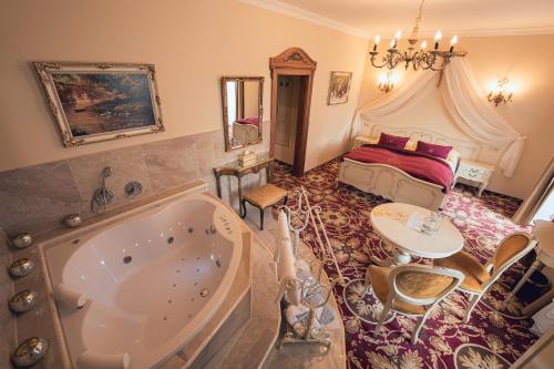 Koupelna v ubytování Hotel Svatojánský Dvůr