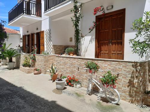 Gallery image of Studio Lefteris in Skiathos Town