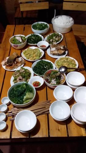 Mad i den private indkvartering eller i nærheden