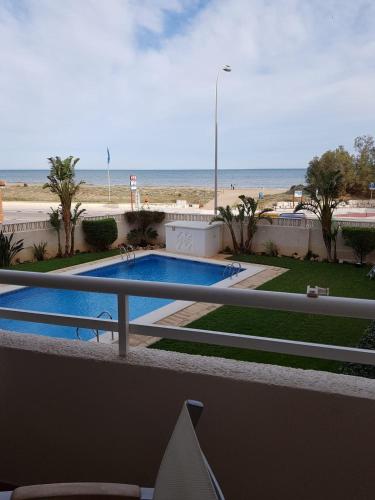 Apartamento primera linea junto al puerto