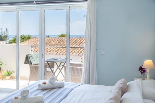 Mariners (2) - Bright and stylish apartment - walk to the beach