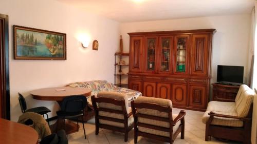2 bedrooms appartement with enclosed garden at Scano Al Brembo