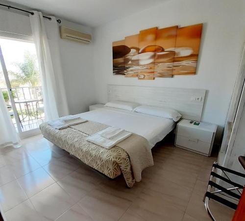 Afbeelding uit fotogalerij van Hostal Kokkola in Fuengirola