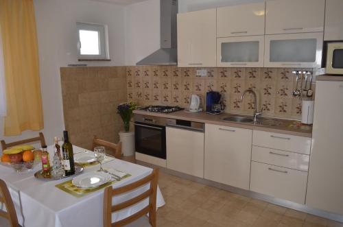 Apartment Ana