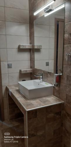 Ένα μπάνιο στο SEA VIEW TONIAS APARTMENTS Aphrodite