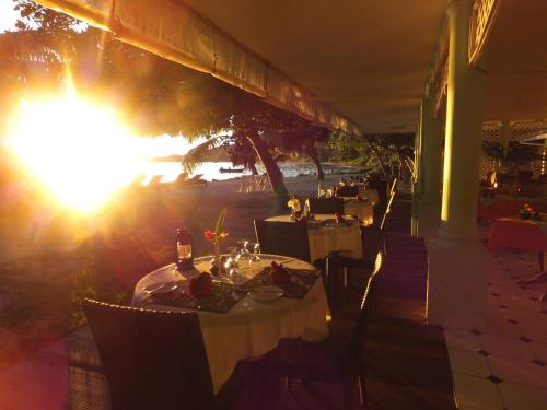 Restaurace v ubytování Palm Beach Hotel