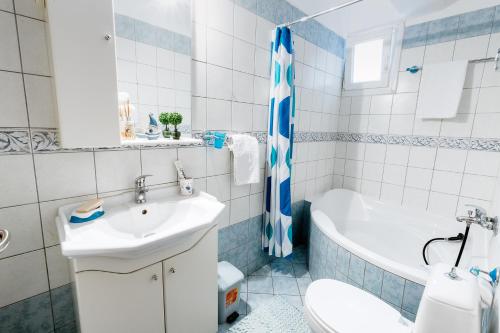 Kúpeľňa v ubytovaní Eleni's home