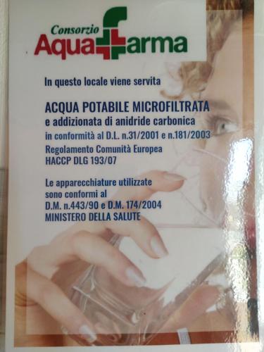 a label for an acuosa plastic vaccine sample at R&B mediterraneo in Bosa