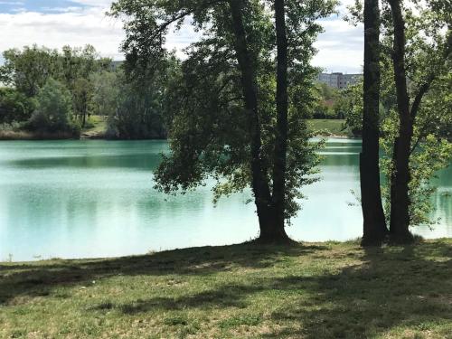 Φυσικό τοπίο κοντά σε αυτή η παραθεριστική κατοικία