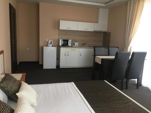 Gambar di galeri bagi Guest House SG-BROTHERS di Obzor