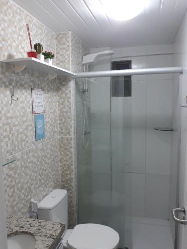 Bilik mandi di Apartamento BEIRA-MAR com 2 quartos