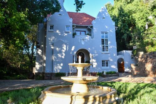 Gallery image of The Great Gatsby Houghton in Johannesburg