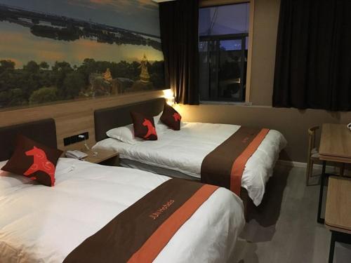 Gallery image of JUN Hotels Anhui Fuyang Yingshang County Guanzhong Avenue Store in Fuyang