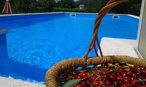 A piscina localizada em Guest House Surina ou nos arredores