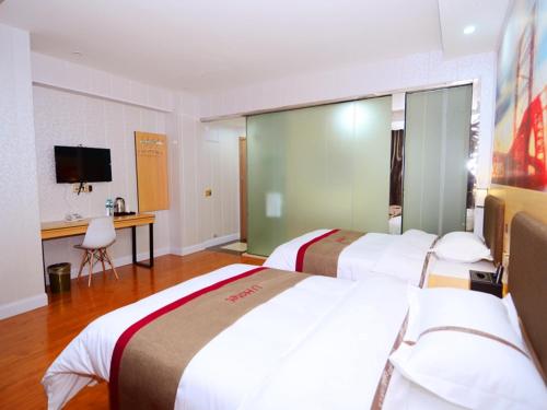 FuzhouにあるThank Inn Chain Hotel Jiangxi Fuzhou Dongxiang District High Speed ââRailway Stationのギャラリーの写真