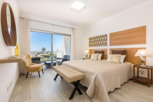 Ένα ή περισσότερα κρεβάτια σε δωμάτιο στο Villa Alfazema - heatable pool