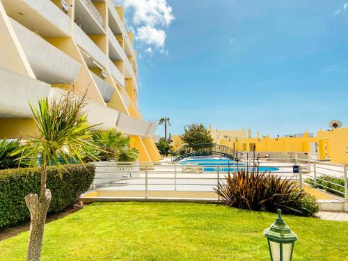 Sea View Apartment by Beach & Marina #1869