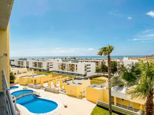 Sea View Apartment by Beach & Marina #1869