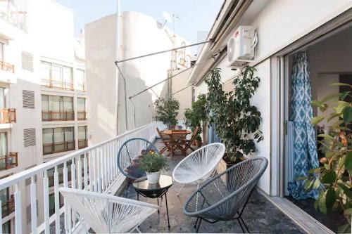 A Masterpiece in Plaka with Big Balcony and Acropolis View