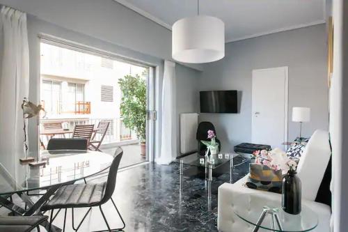 A Masterpiece in Plaka with Big Balcony and Acropolis View