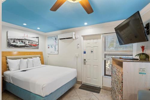Cama o camas de una habitación en Plaza Beach Hotel - Beachfront Resort
