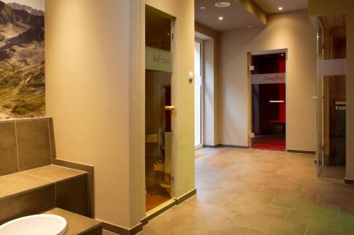 Koupelna v ubytování Alpinhotel Monte Superior - Silvretta Card Premium Betrieb