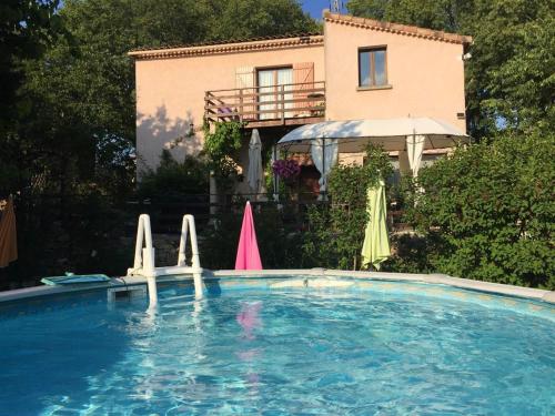 Villa de 3 chambres avec piscine privee jardin amenage et wifi a Chandolas