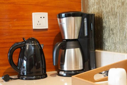 Utensilios para hacer té y café en Wyndham Grand Plaza Royale Hangzhou
