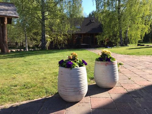 Jardín al aire libre en Excellent log house with a sauna in Lahemaa!