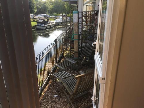 Gambar di galeri bagi River Courtyard Apartment In The Heart Of di Saint Neots