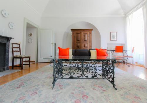 Gallery image of Bel Faggio Rosso apartment in Menaggio