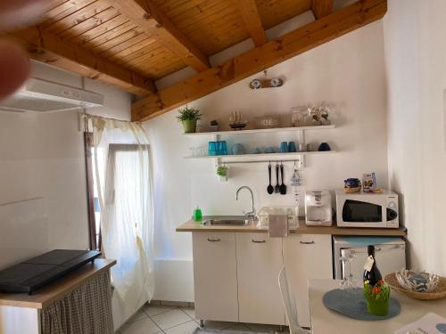 A kitchen or kitchenette at Casa Napoleoni