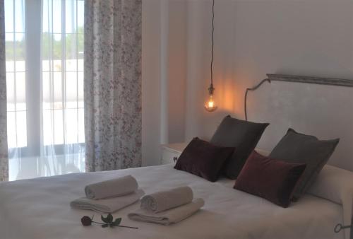 A bed or beds in a room at Casa Chirreas
