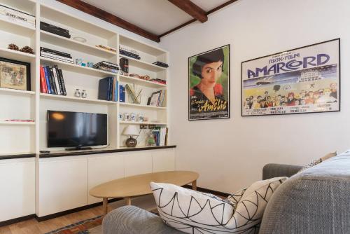GuestHost - Colosseo Modern Apartment