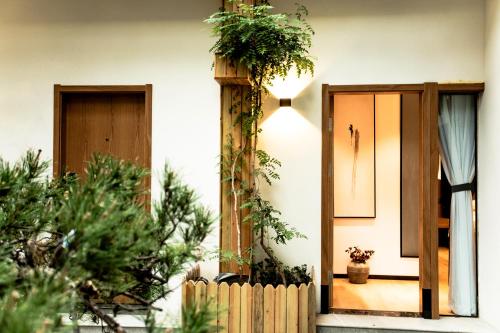 Memory Garden House忆宿民宿にある庭