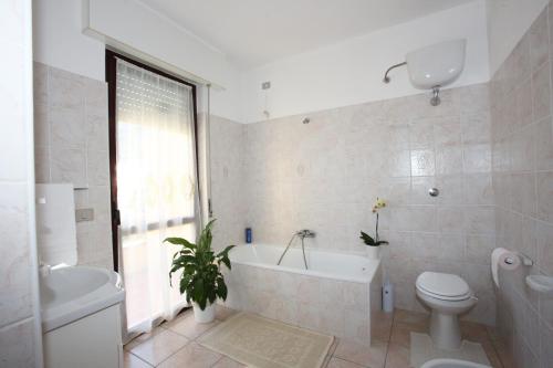 Afbeelding uit fotogalerij van Casa Sidore&Olga affitti brevi in Urzulei