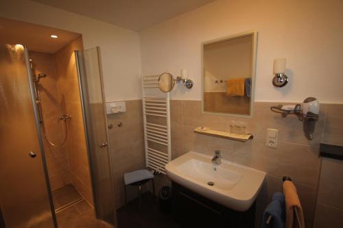 Koupelna v ubytování Hotel Villa Undine