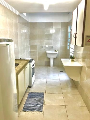 Un baño de Casa com ótima localização