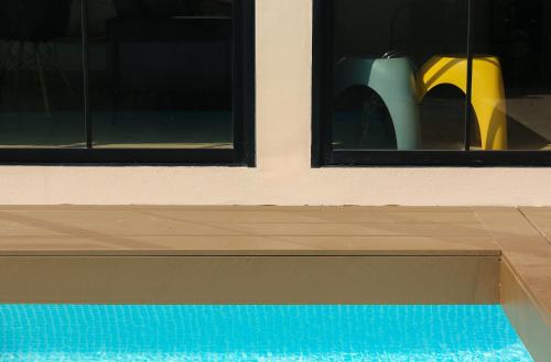 Πισίνα στο ή κοντά στο Banamphur Pool Villa