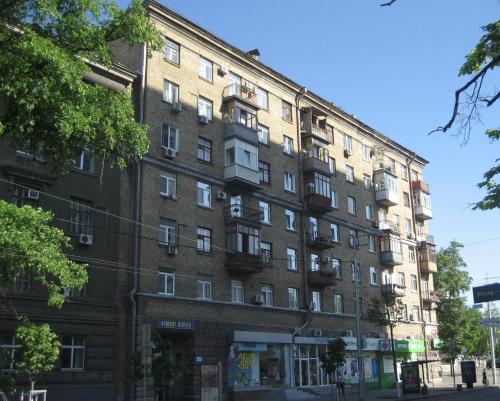 The building in which az apartmanhoteleket is located