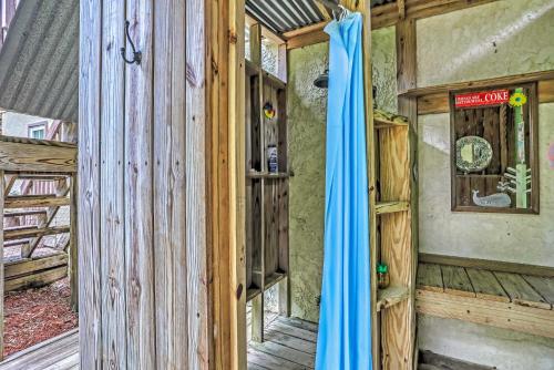 Φωτογραφία από το άλμπουμ του Ocean Isle Beach Studio 1 Mi to Downtown and Pier σε Ocean Isle Beach