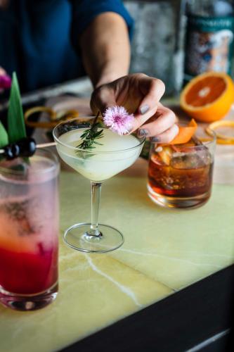 Boissons dans l'établissement Luskin Hotel
