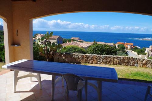 Maison de 3 chambres a Sartene a 400 m de la plage avec vue sur la mer jardin amenage et wifi