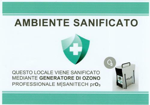 a sign for an antire santificato vaccine vaccine vaccine antibiotic vaccine vaccine at Mini Hotel in Asti