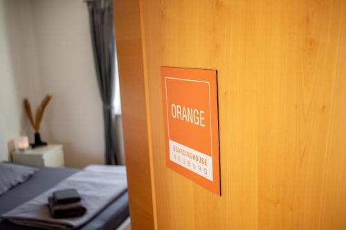 Postel nebo postele na pokoji v ubytování BoardingHouse Neuburg