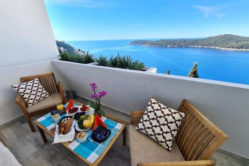 Lacroma Apartment