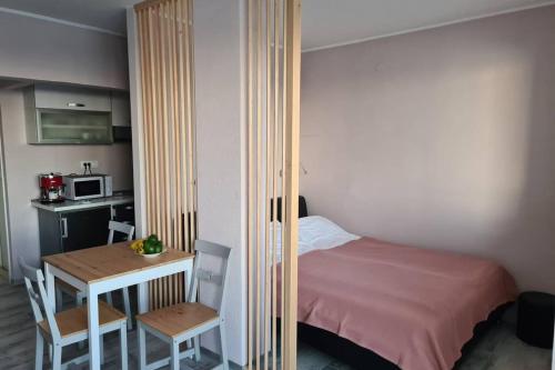 Lacroma Apartment