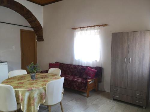 Χώρος καθιστικού στο Clio apartments