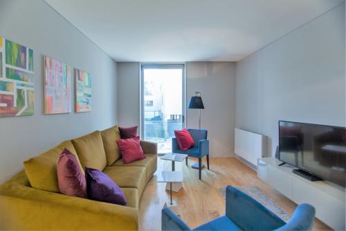 Premium Style Apt by Porto City Hosts