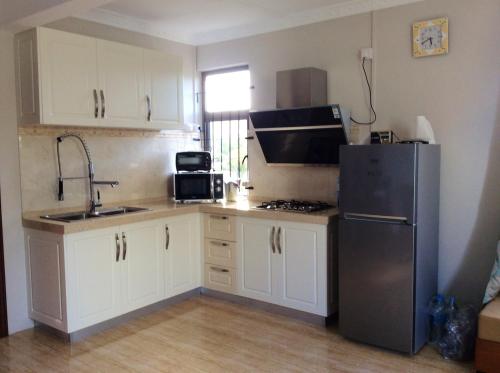 Stylish Apartment in Flic en Flac with Shared Pool